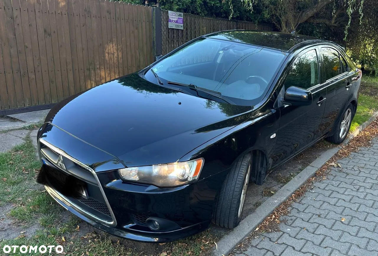 Mitsubishi Lancer 1.8 Invite CVT - 2
