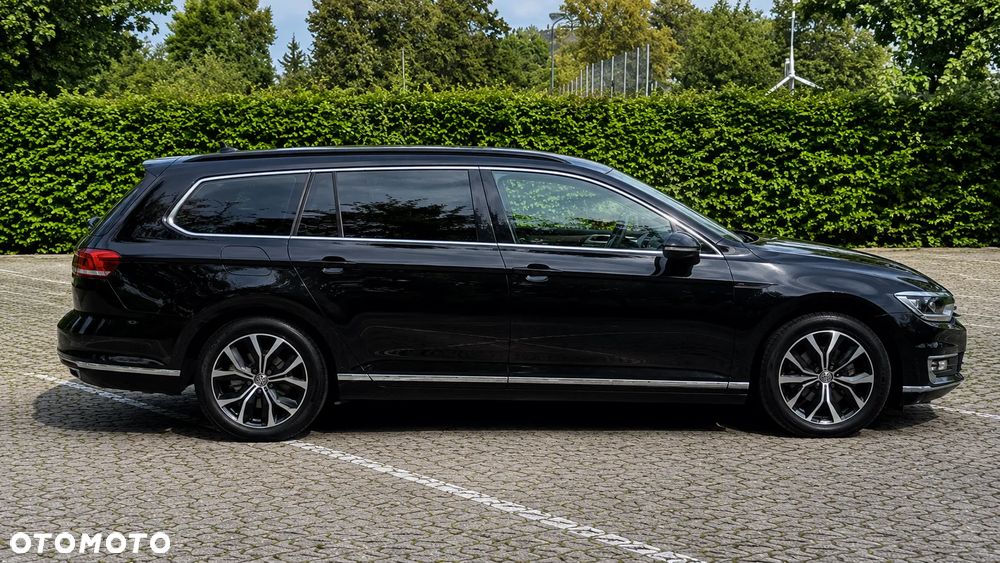 Volkswagen Passat - 4