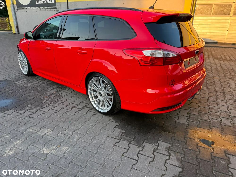 Ford Focus 2.0 EcoBoost ST mit Leder-Exclusiv-Paket - 8