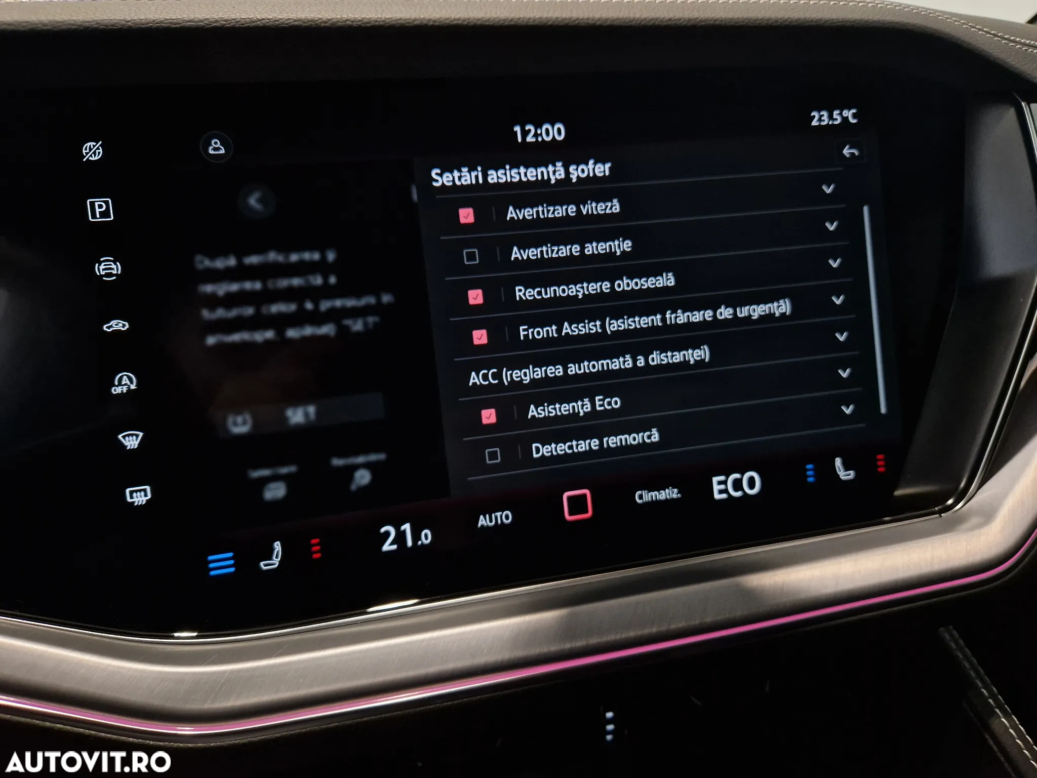 Volkswagen Touareg V6 TDI 4MOTION Elegance - 23