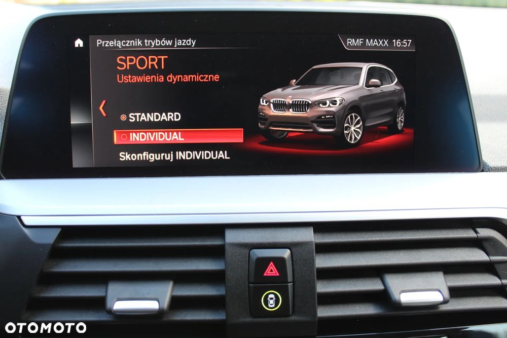 BMW X3 xDrive20d - 33