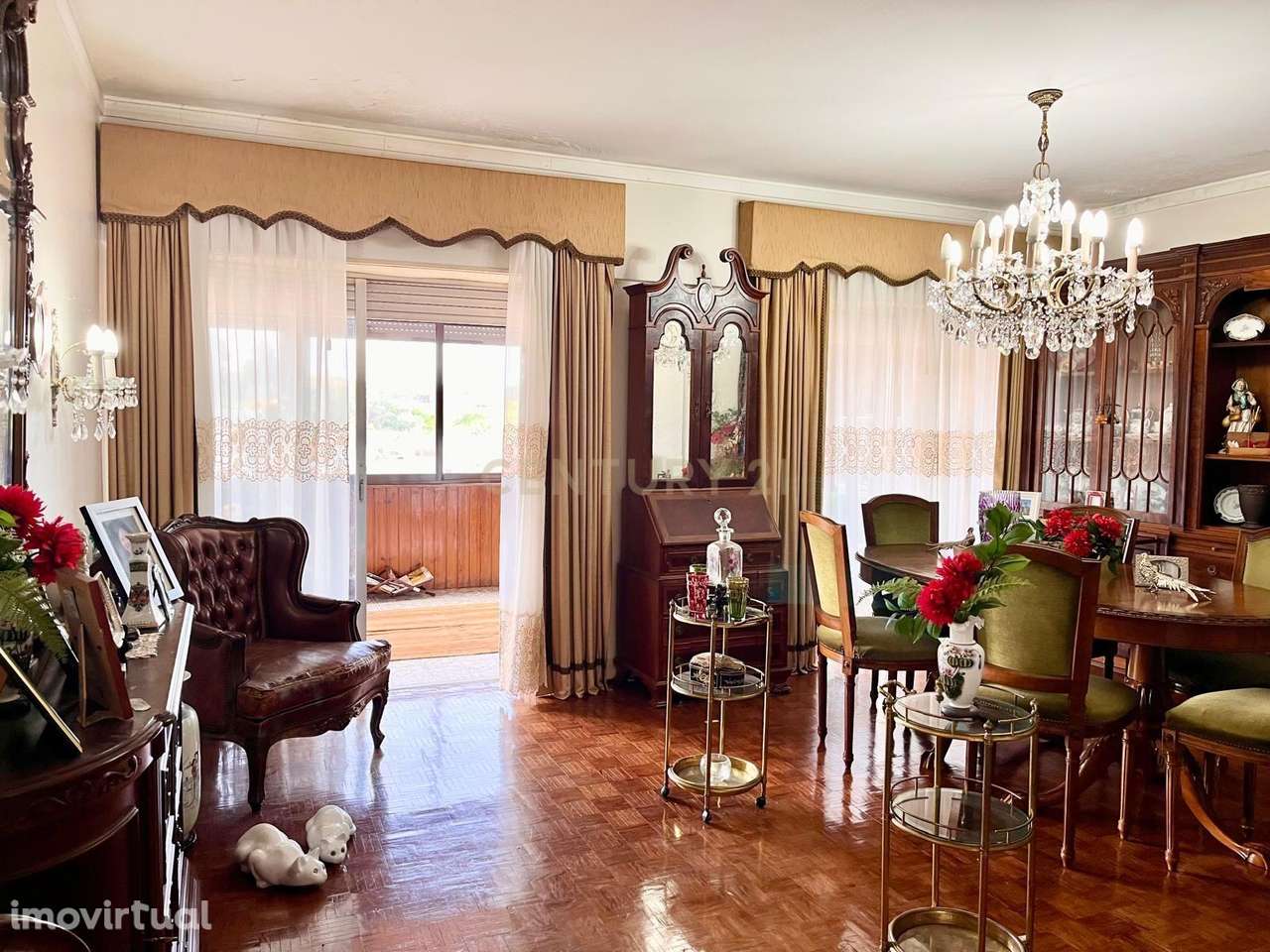 T5 na Avenida 25 de Abril, Cacilhas, Almada, com 154 m2 área total - Grande imagem: 2/30