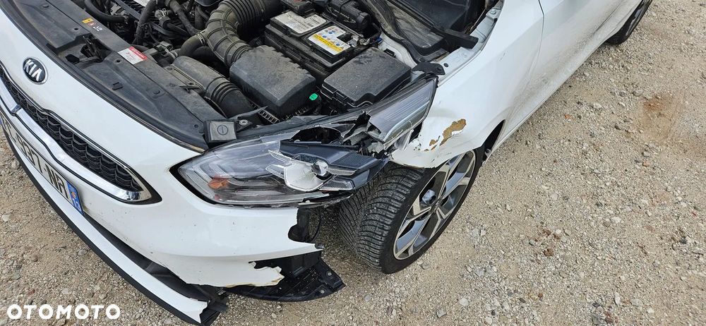 Kia Ceed - 22
