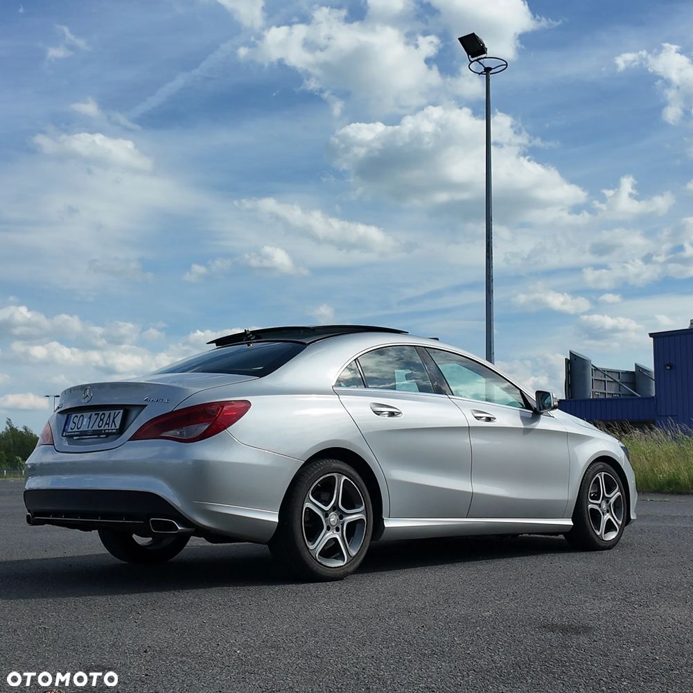 Mercedes-Benz CLA 250 4Matic 7G-DCT - 2