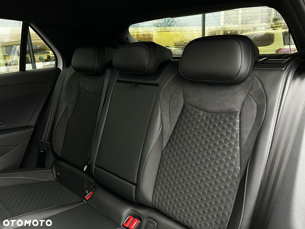 Volkswagen T-Roc - 7