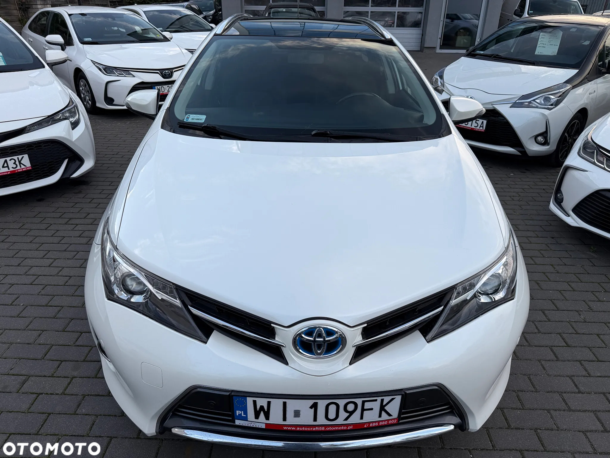 Toyota Auris 1.8 HSD Luna - 24