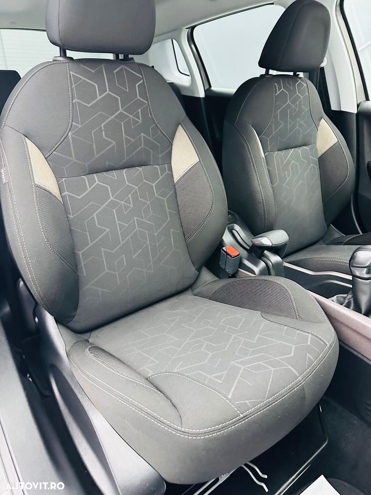 Peugeot 2008 PureTech 82 Style - 15