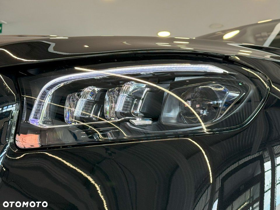 Mercedes-Benz GLS - 11