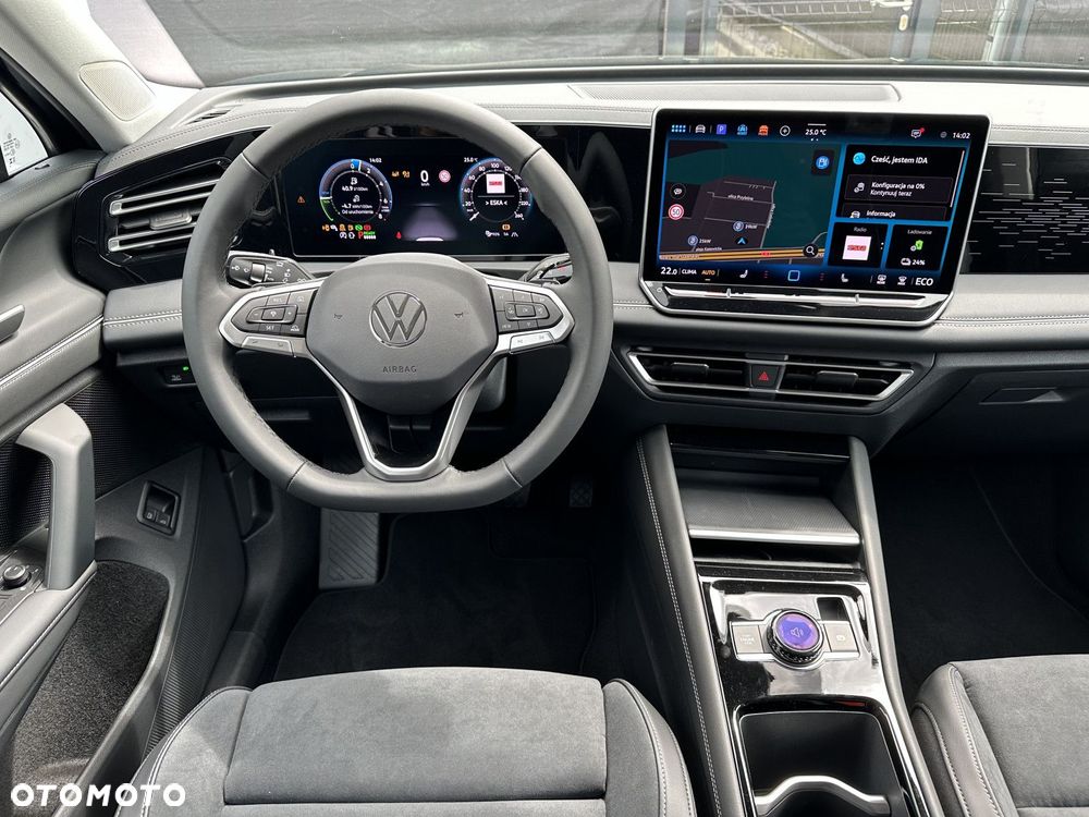 Volkswagen Tiguan - 29