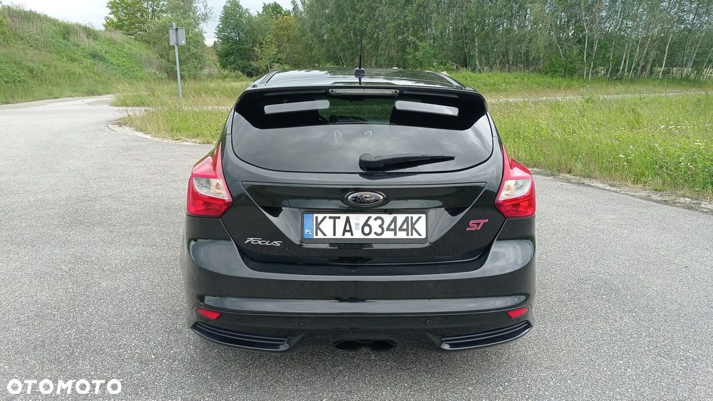 Ford Focus 2.0 EcoBoost ST mit Leder-Sport-Paket - 8