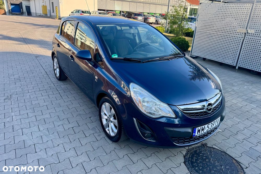 Opel Corsa 1.4 16V 150 Jahre - 10