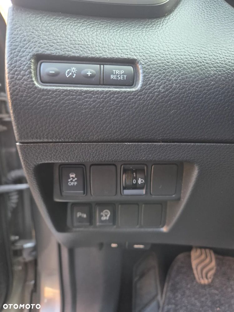 Nissan Qashqai 1.2 DIG-T Visia EU6 - 28