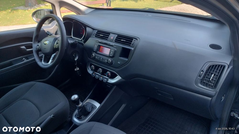 Kia Rio 1.2 Dream Team Edition - 14