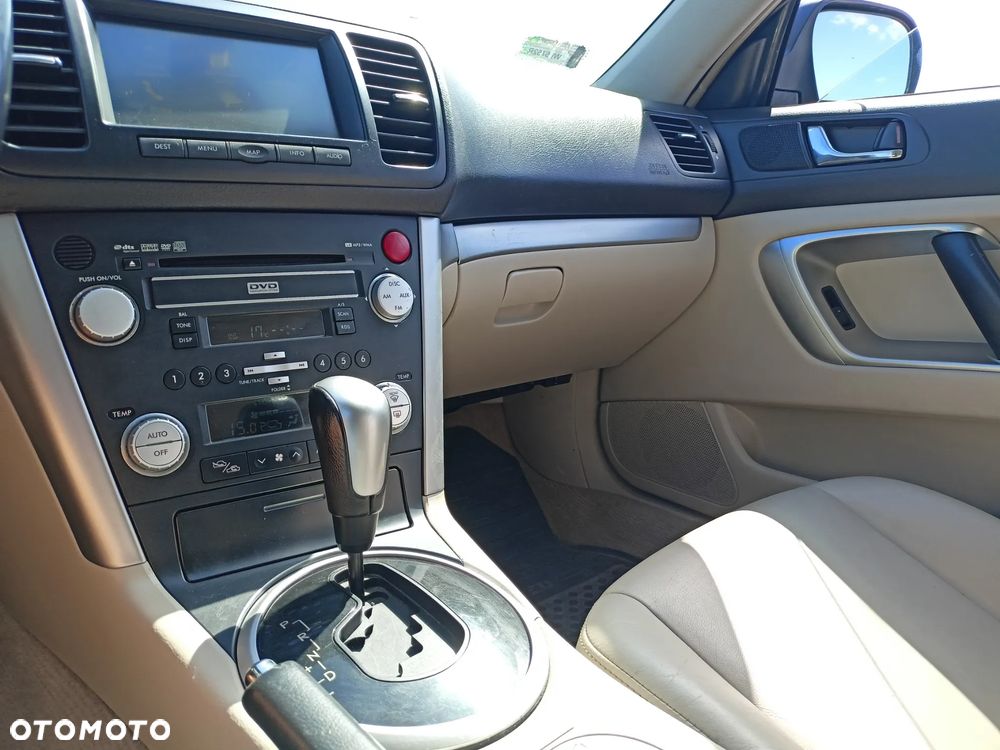 Subaru Outback - 15
