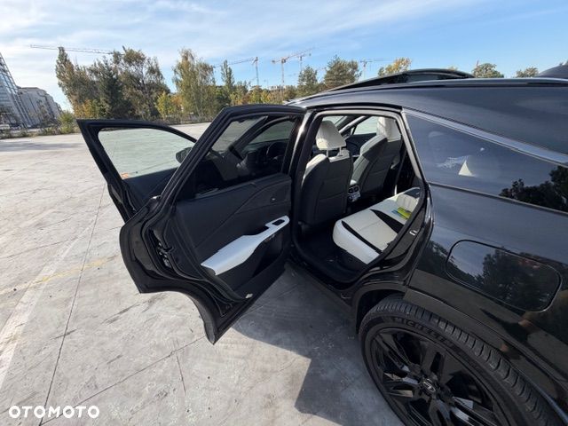 Lexus RX - 9