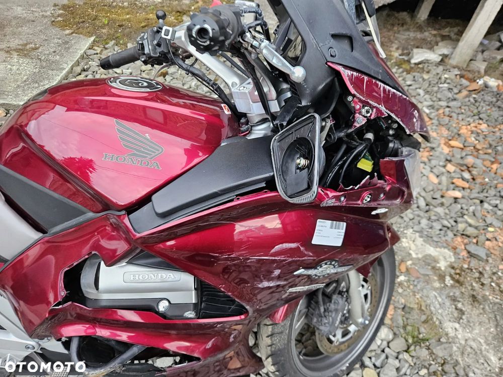 Honda ST - 9