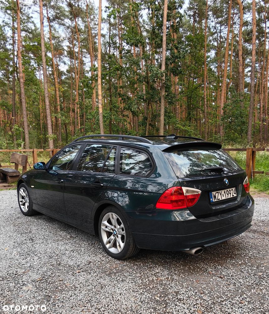 BMW Seria 3 318d - 17