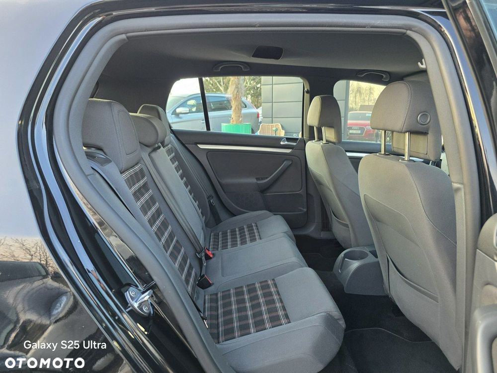 Volkswagen Golf 2.0 GTI - 34