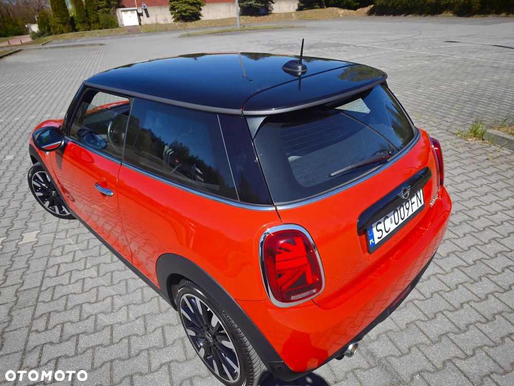 MINI Cooper Essential Trim - 5