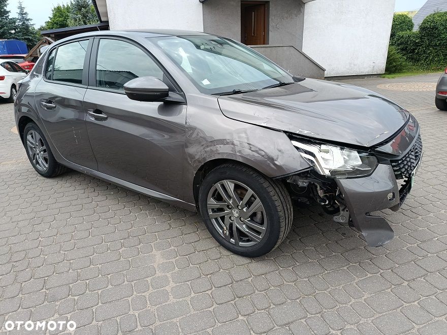 Peugeot 208 - 1