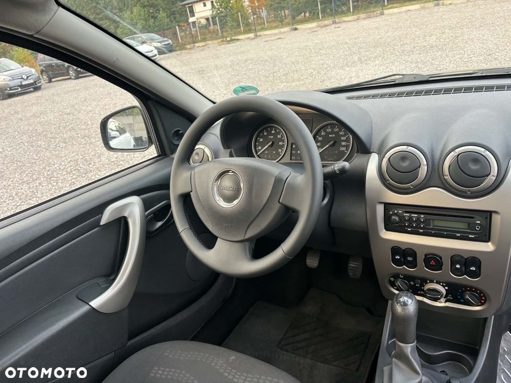 Dacia Sandero Stepway 1.6 - 13