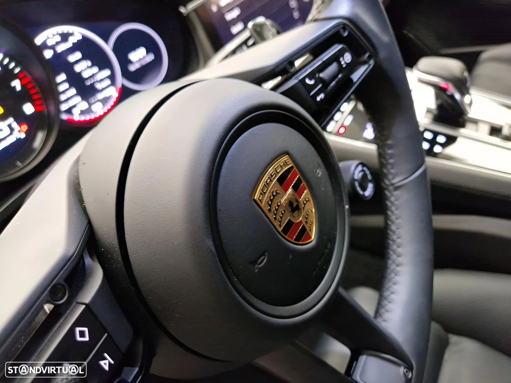 Porsche Panamera Sport Turismo 4 E-Hybrid Platinum Edition PDLS - 30