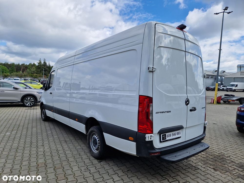 Mercedes-Benz Sprinter - 3