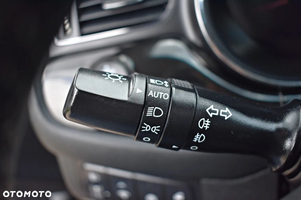 Kia Ceed 1.6 GDI Platinum Edition - 38