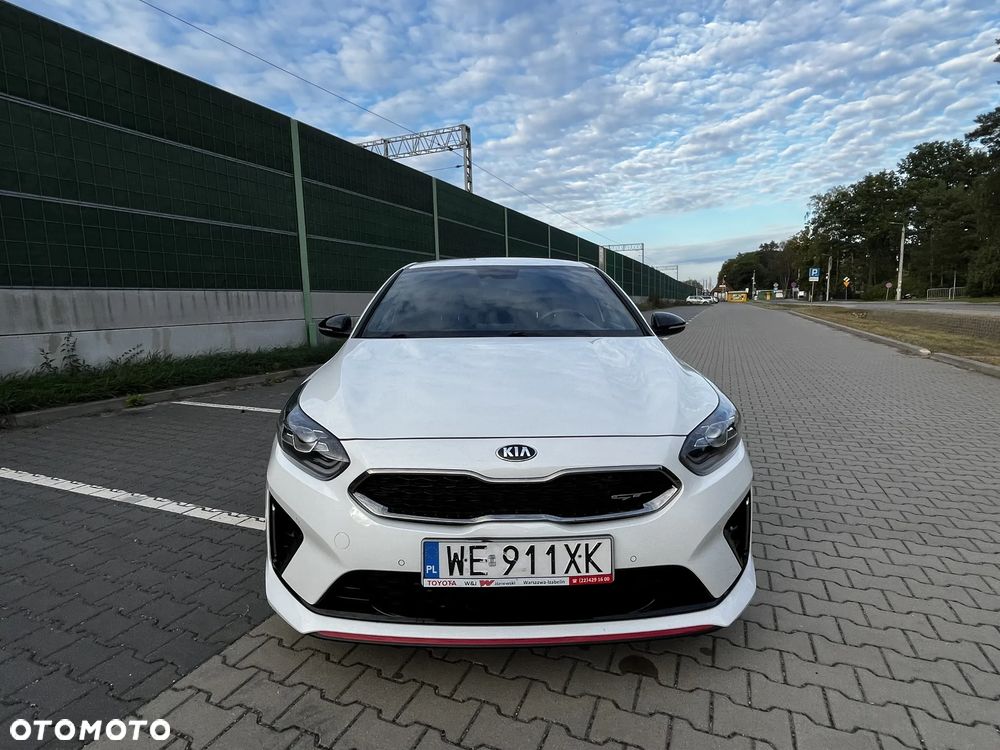 Kia Ceed - 8