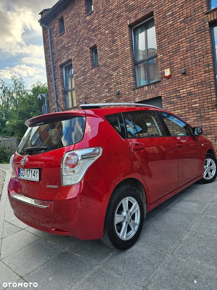 Toyota Verso 2.0 D-4D Executive - 6