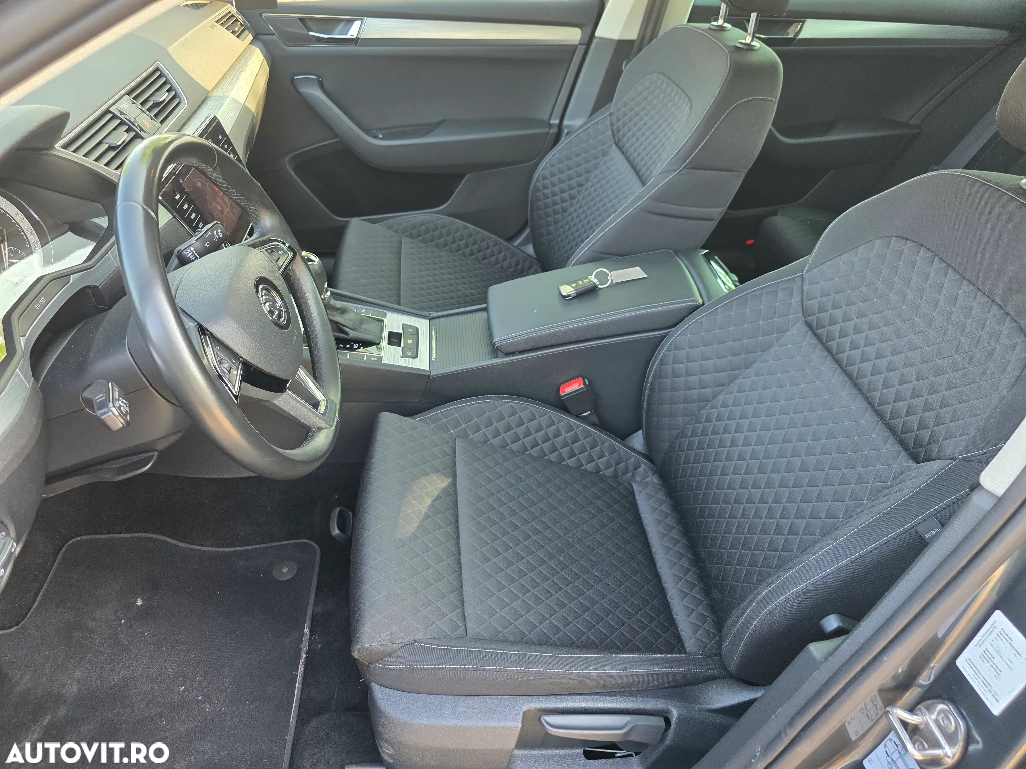 Skoda Superb 1.6 TDI DSG Ambition - 10