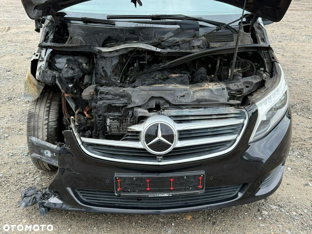 Mercedes-Benz Klasa V - 9