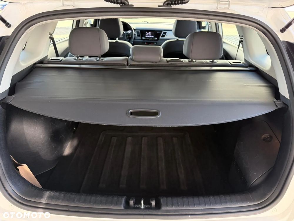 Kia Niro 1.6 GDI Hybrid L - 13