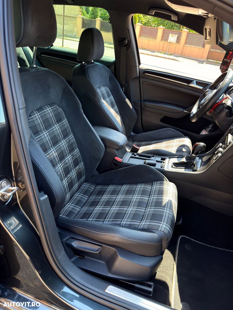 Volkswagen Golf GTD (BlueMotion Technology) DSG - 25