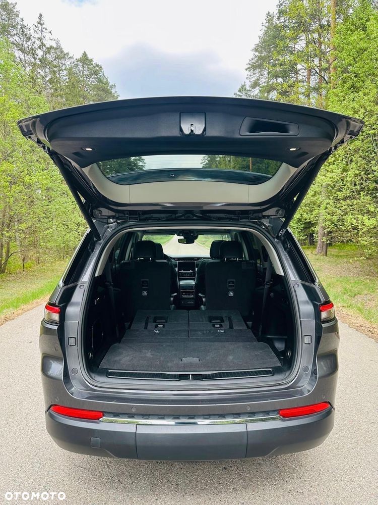 Jeep Grand Cherokee - 17
