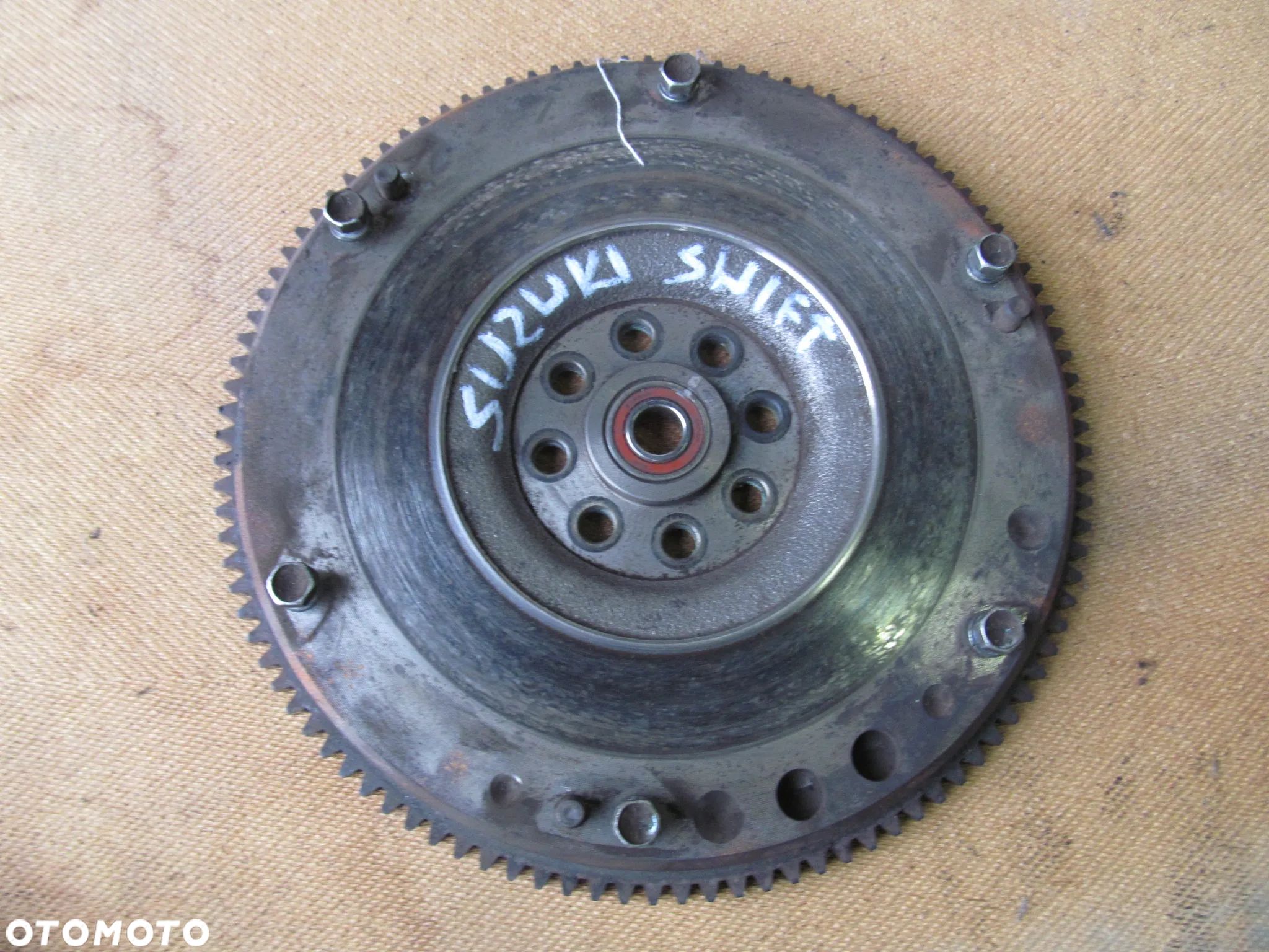 koło zamachowe do Suzuki Swift IV - 1