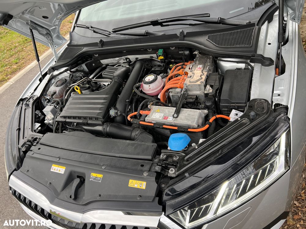 Skoda Octavia Combi 1.4 TSI iV DSG First Edition - 20