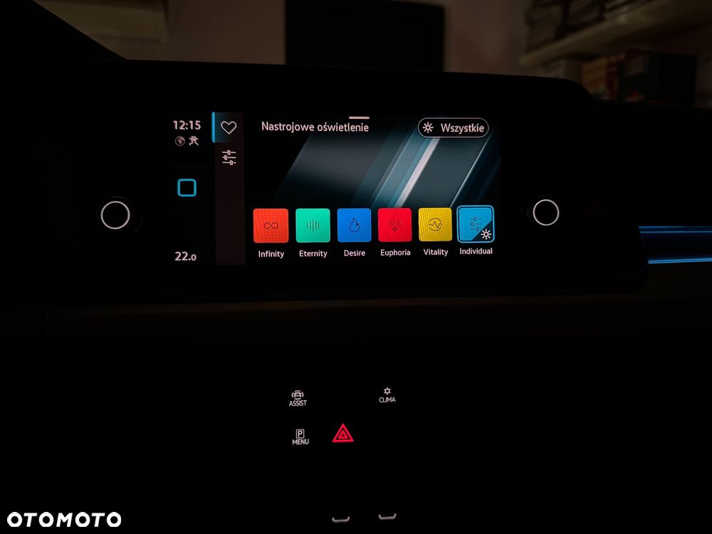 Volkswagen Golf VIII 1.5 TSI EVO Life - 37