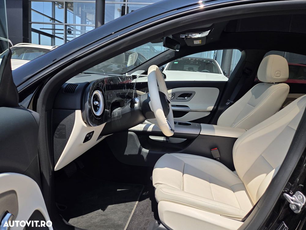 Mercedes-Benz CLA 200 MHEV - 17