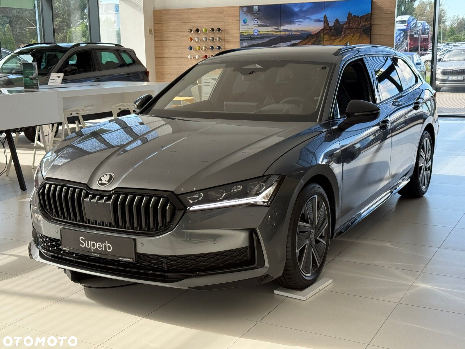 Skoda Superb 2.0 TDI SCR 4x4 Sportline DSG - 4