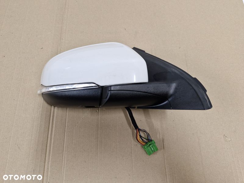 VOLVO V60 1 I LUSTERKO DRZWI PRAWE 12 PIN - 1