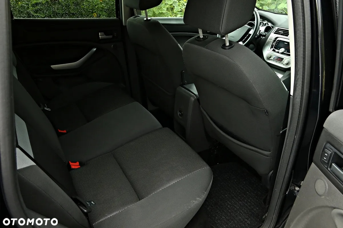 Ford Kuga 2.0 TDCi 4x4 Trend - 33