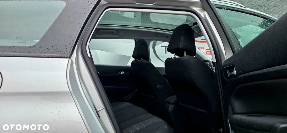 Peugeot 308 BlueHDi 120 EAT6 Stop & Start Allure - 21