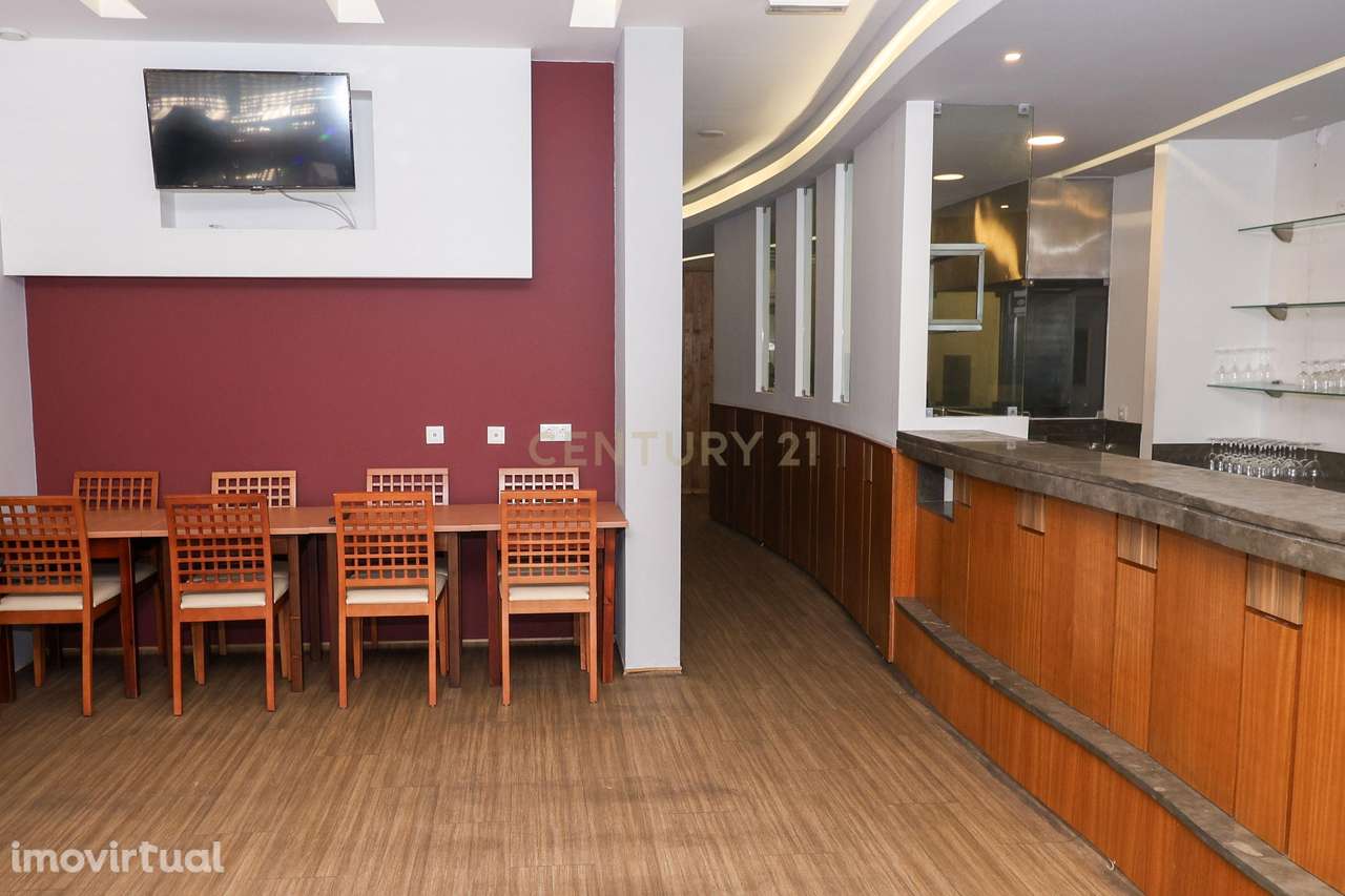 Restaurante para trespasse em Carnide, Lisboa - 191m² de potencial - Grande imagem: 3/13