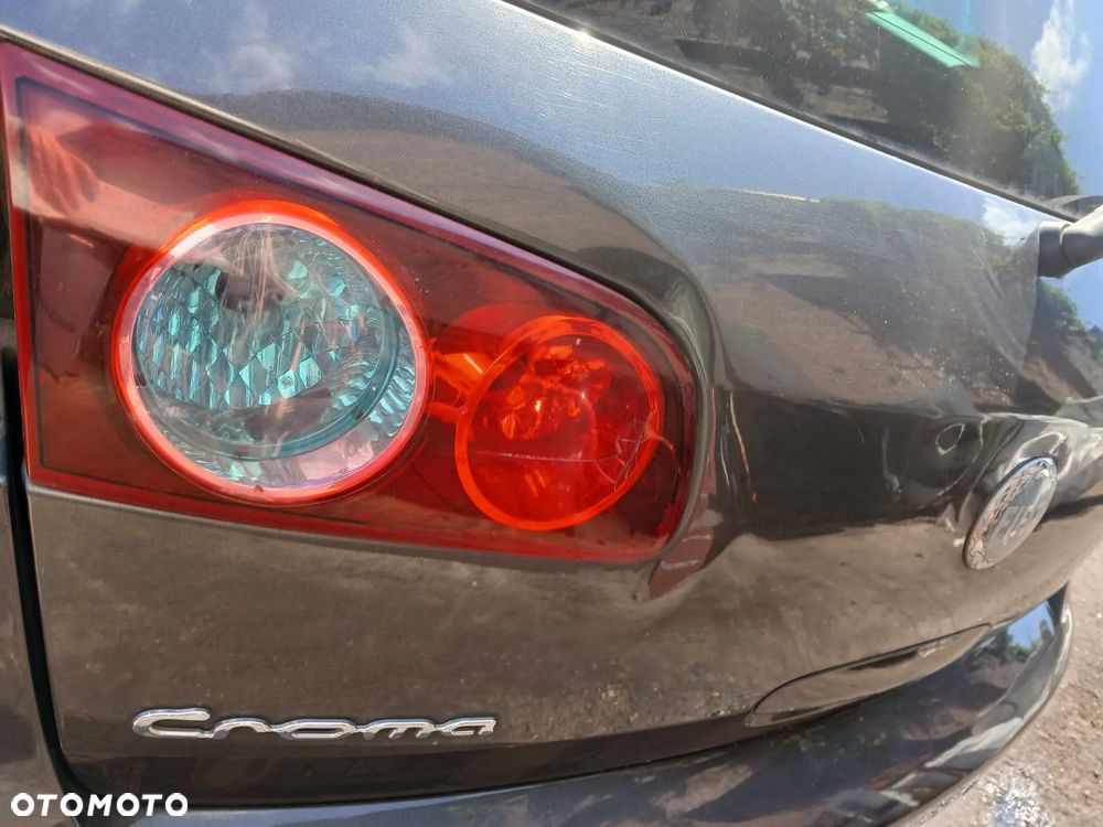 Fiat Croma Kombi Klapa bagażnika WGNIOTKA - 4