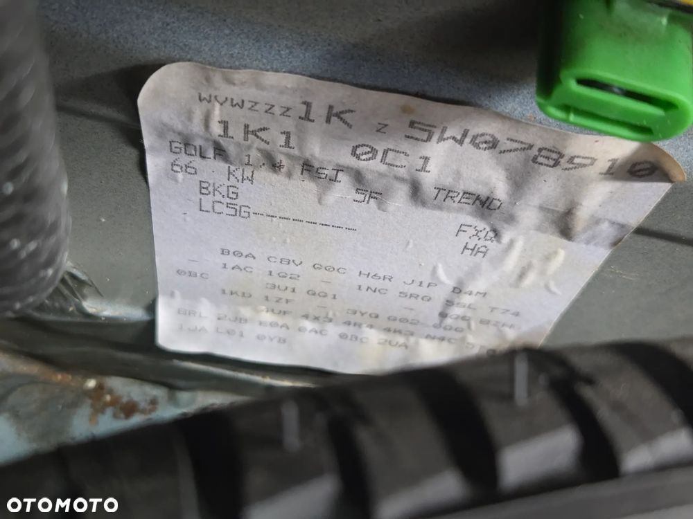 Volkswagen Golf V Variant 2006 1.4 FSI 66kW na części - 13