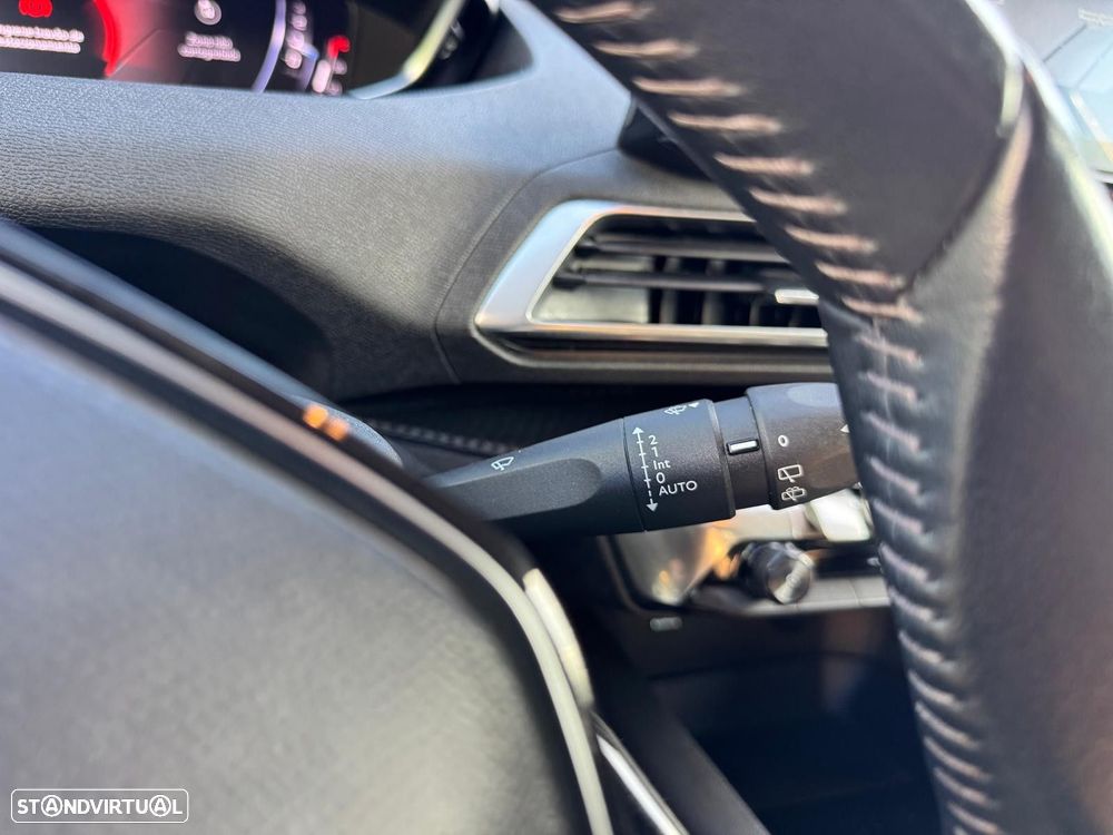 Peugeot 3008 1.2 PureTech Active Pack - 23