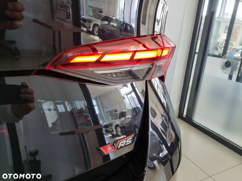 Skoda Octavia 2.0 TSI RS DSG - 16