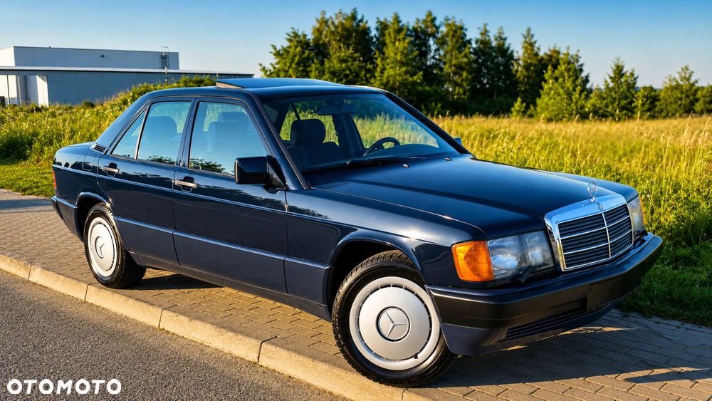 Mercedes-Benz W201 (190) - 3