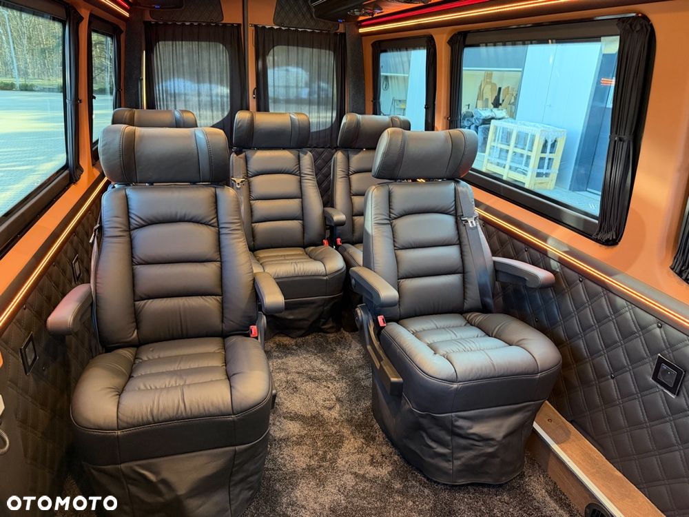 Mercedes-Benz Sprinter - 29